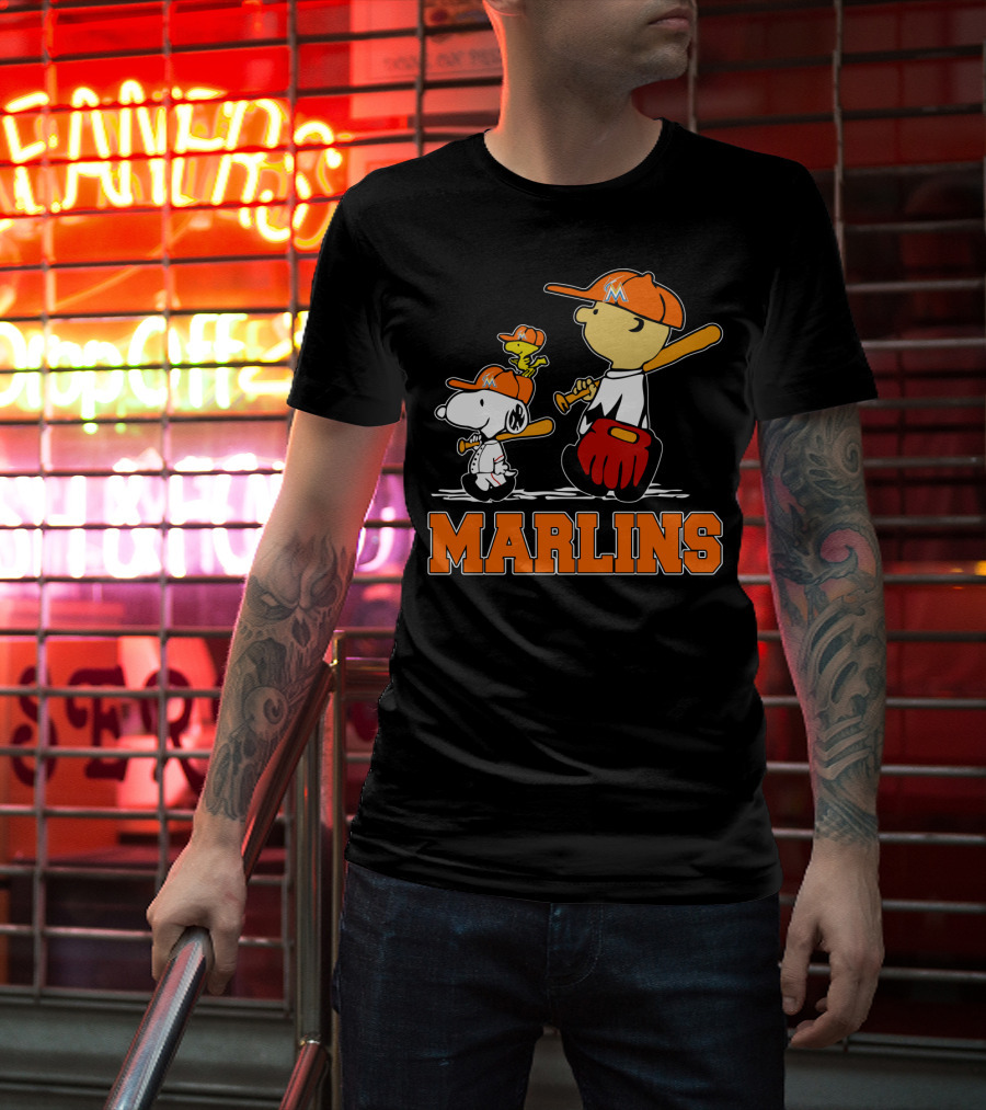 Marlins Snoopy Woodstock And Charlie Brown Baseball Fans T-Shirt