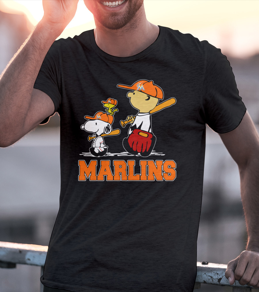 Marlins Snoopy Woodstock And Charlie Brown Baseball Fans T-Shirt