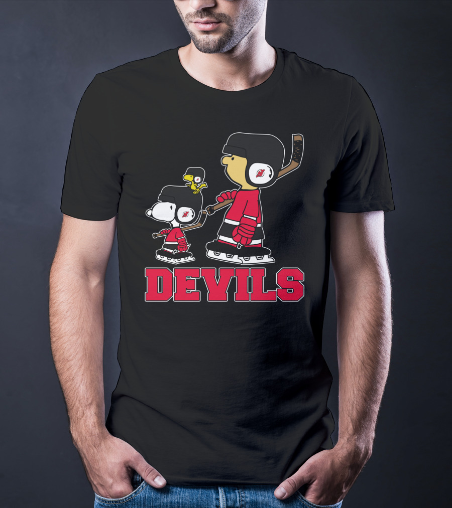 Snoopy And Woodstock In New Jersey Devils Hockey Gear T-Shirt