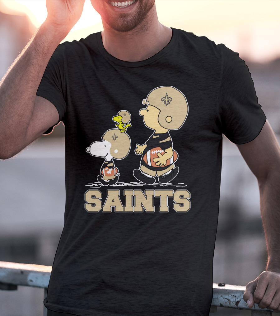 Snoopy Woodstock Charlie Brown New Orleans Saints Fans T-Shirt