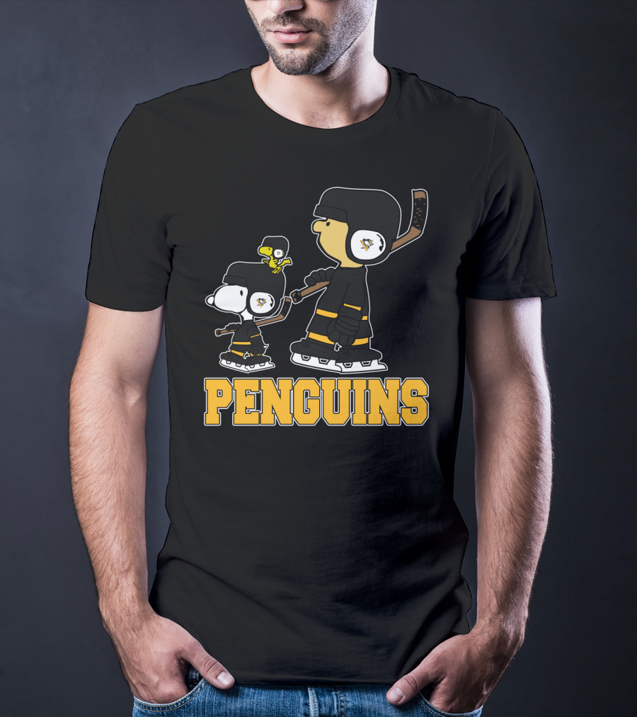 Snoopy And Woodstock With Pittsburgh Penguins Hockey Gear T-Shirt