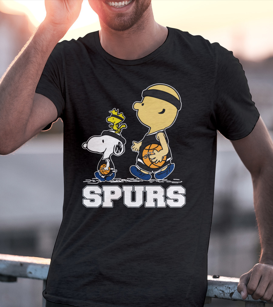 Snoopy Woodstock Basketball San Antonio Spurs Fans T-Shirt