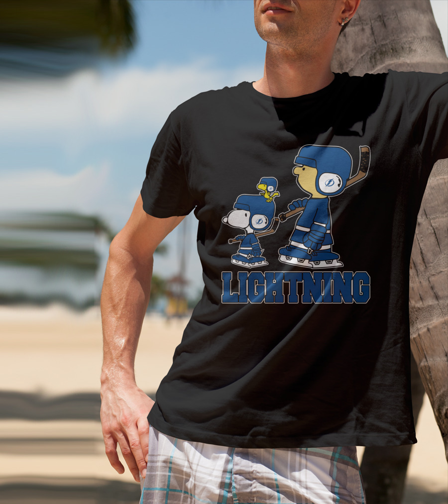 Snoopy And Charlie Brown Tampa Bay Lightning Ice Hockey T-Shirt