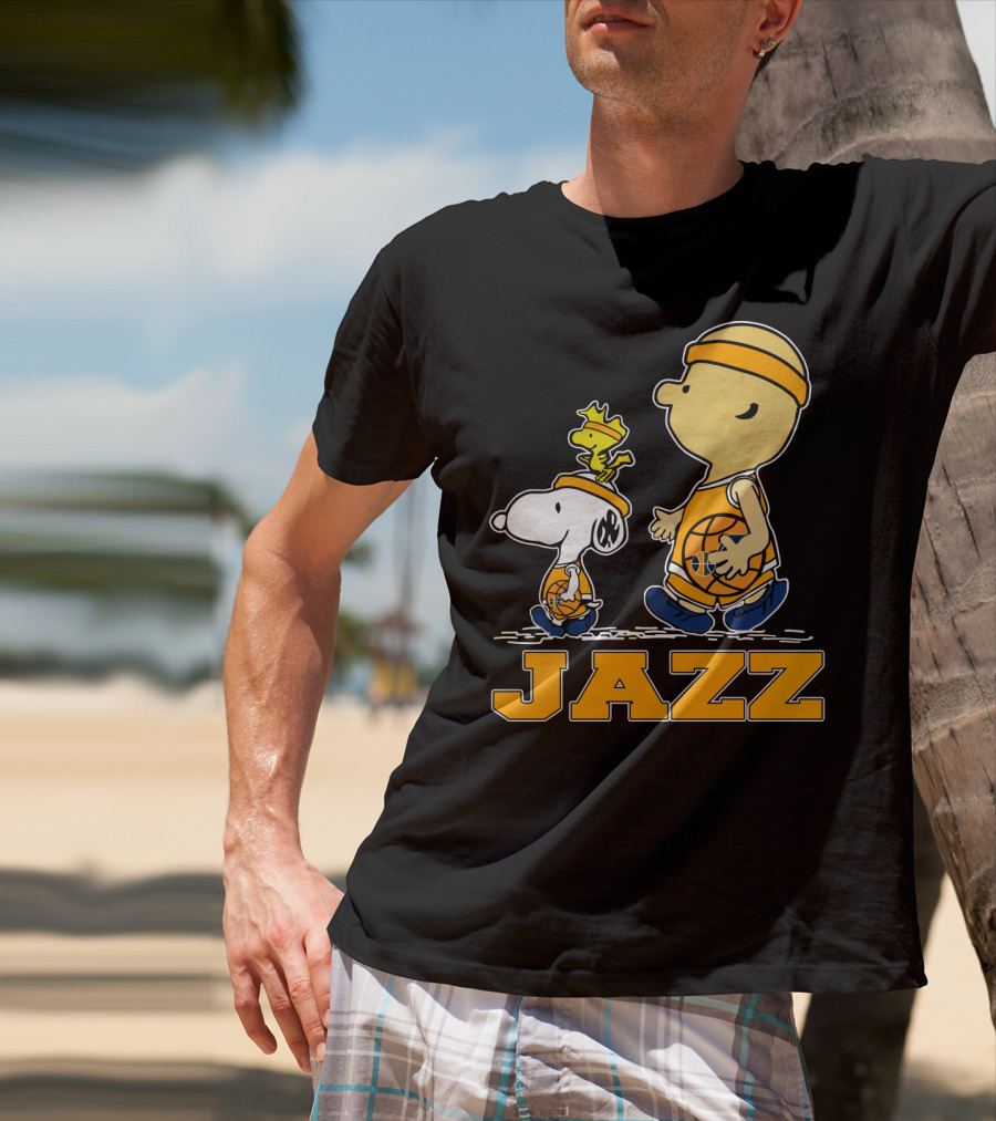 Snoopy And Woodstock With Basketball For Utah Jazz Fans T-Shirt