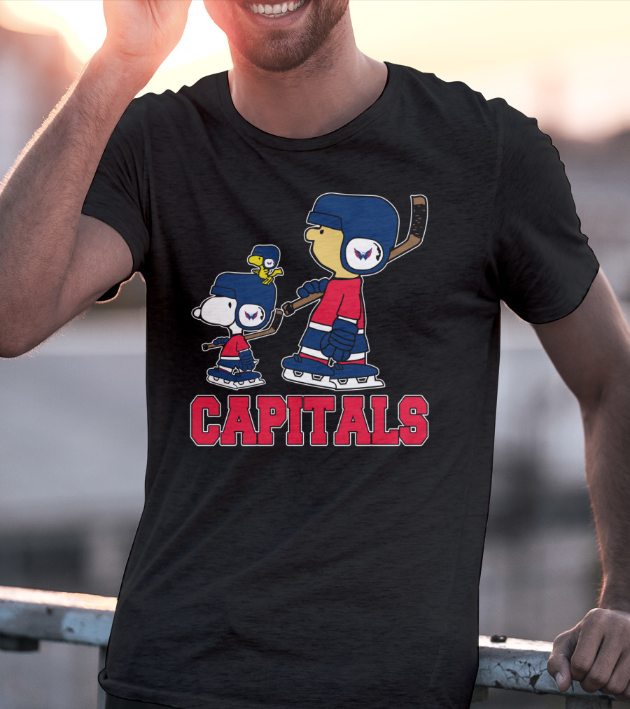 Snoopy And Woodstock With Washington Capitals Hockey Fan Gear T-Shirt