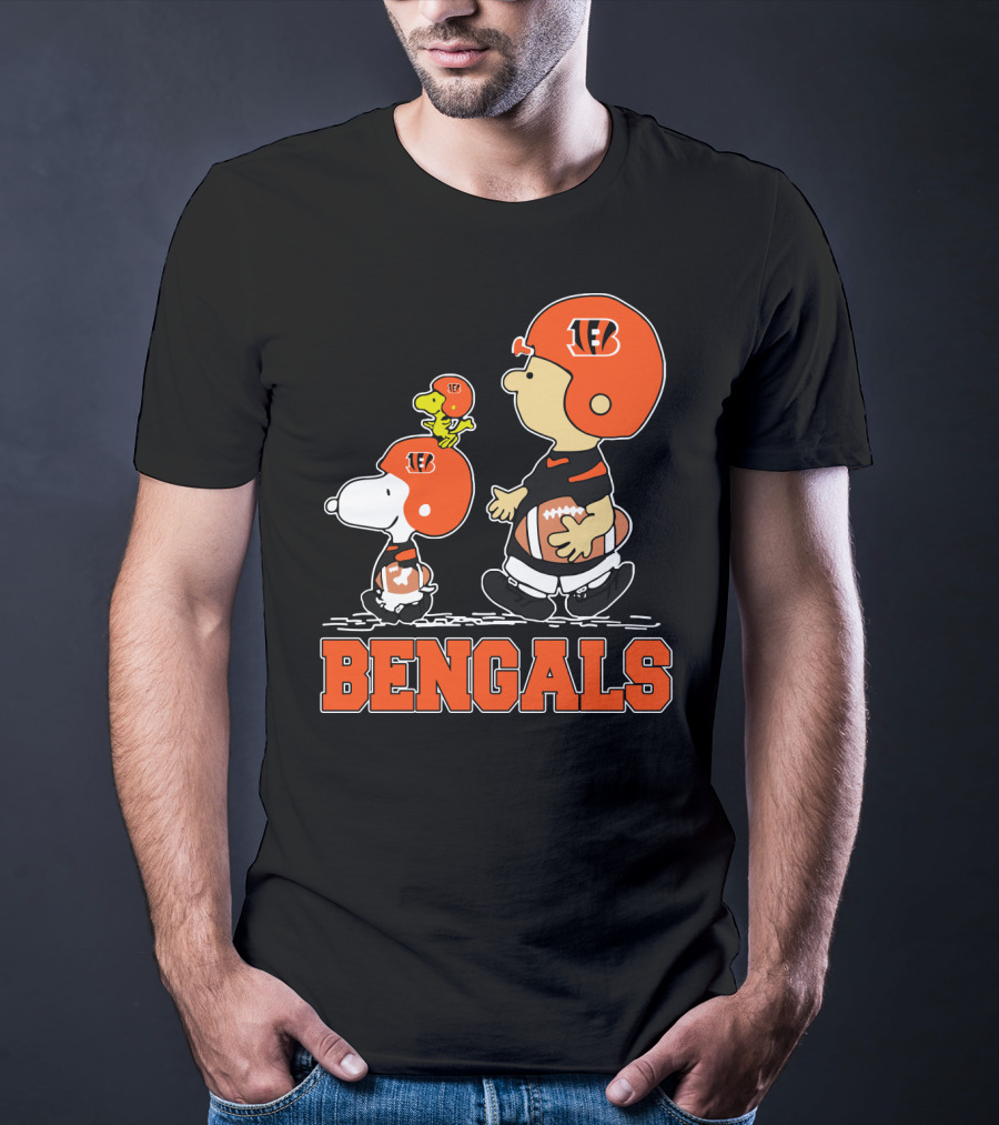 Snoopy Woodstock And Cincinnati Bengals Fans T-Shirt