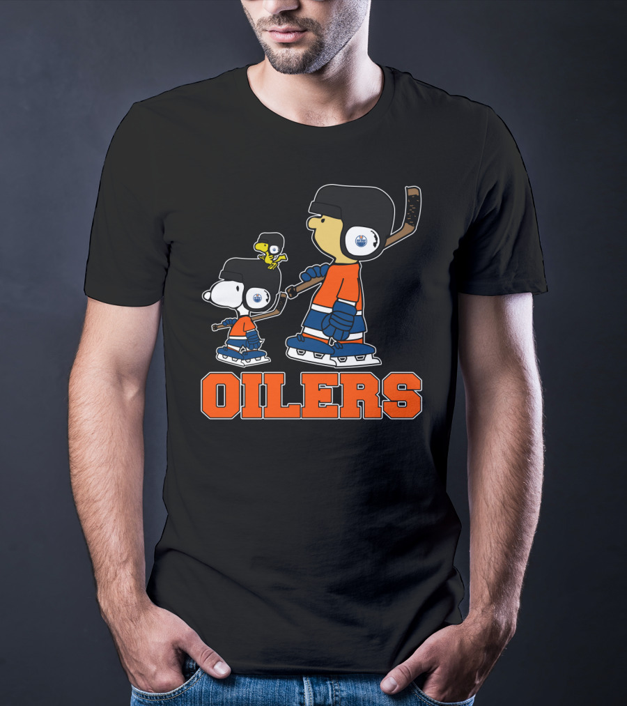 Snoopy Edmonton Oilers Hockey Fans With Woodstock In Skates T-Shirt