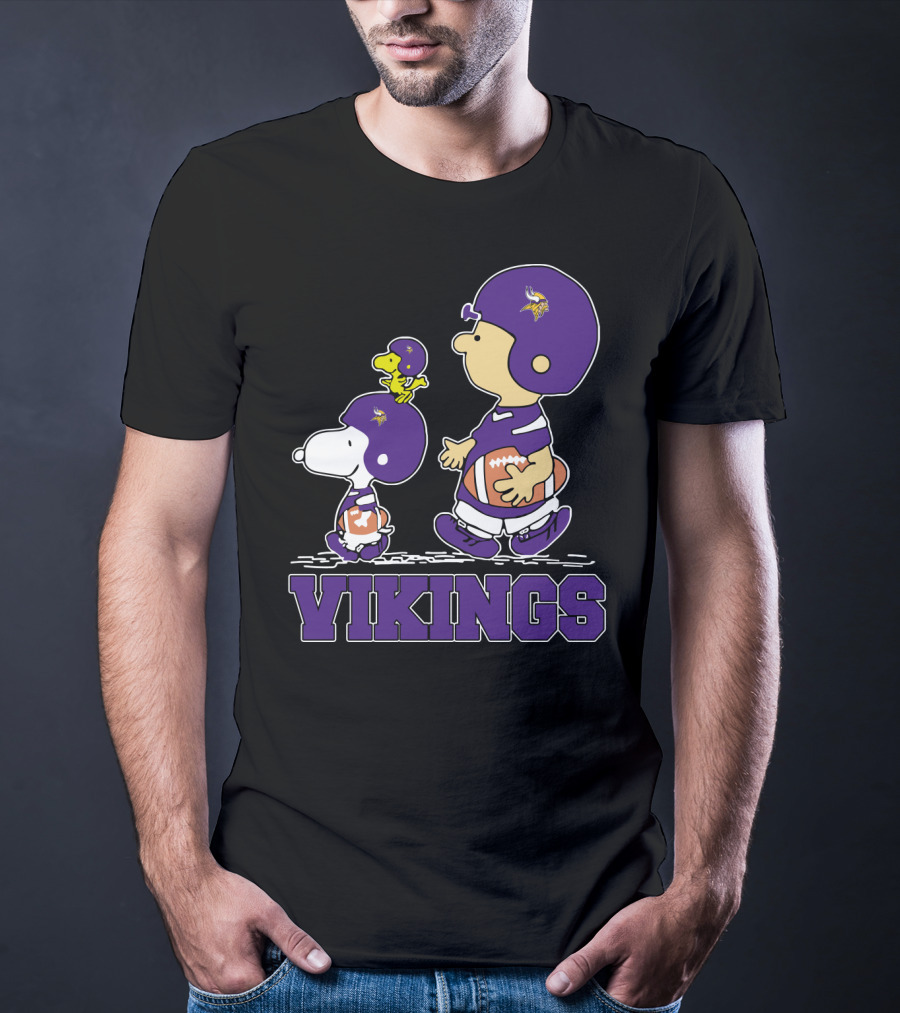 Snoopy Woodstock Charlie Brown Minnesota Vikings Fans T-Shirt