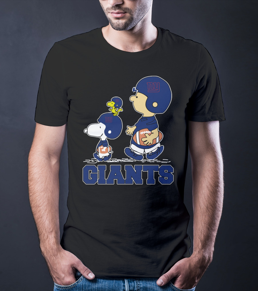 Snoopy Woodstock And Giants Fans Football Helmets T-Shirt