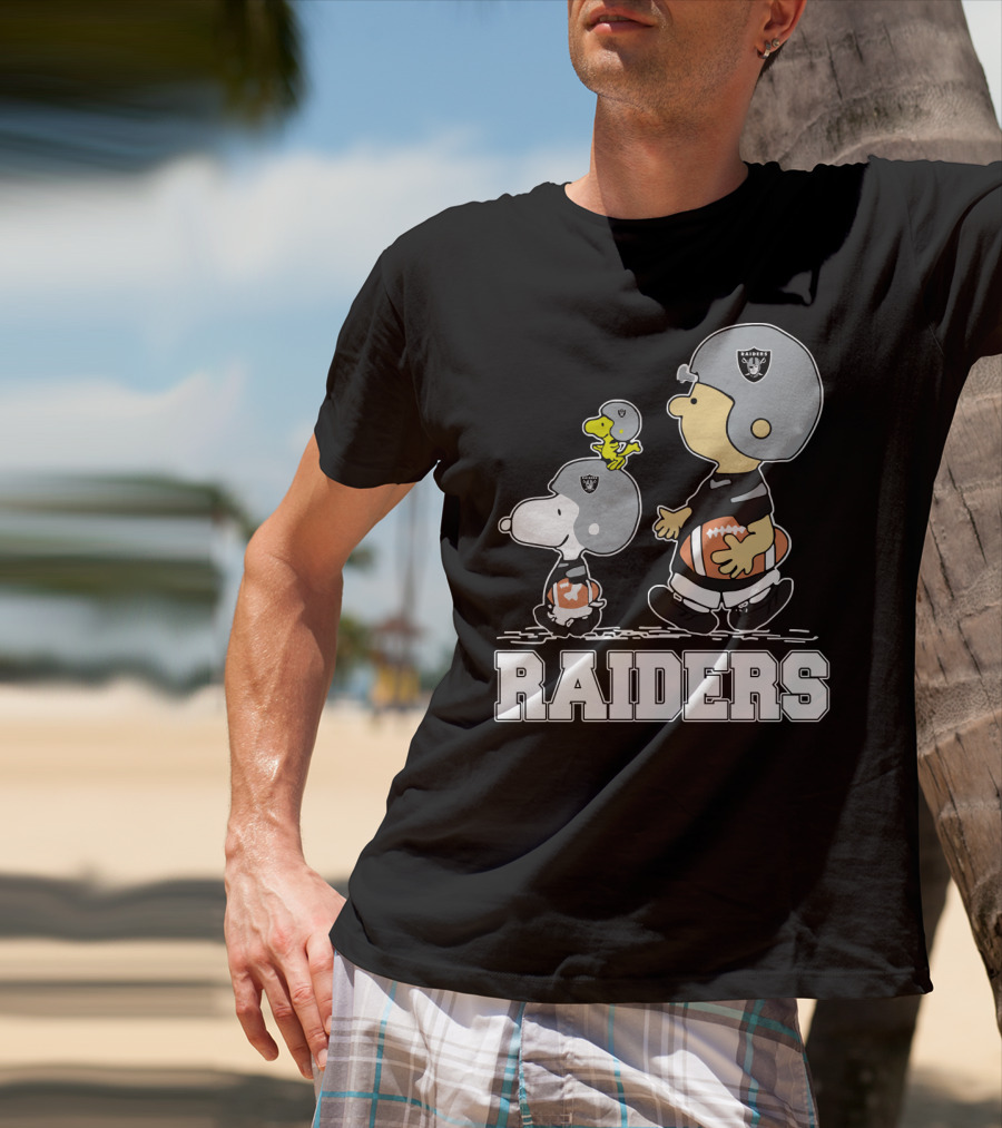 Snoopy Woodstock Charlie Brown Oakland Raiders Fans T-Shirt