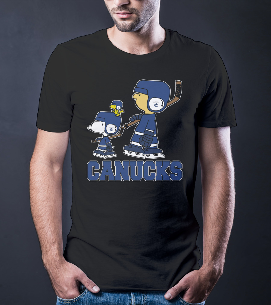 Snoopy And Woodstock In Vancouver Canucks Hockey Gear T-Shirt