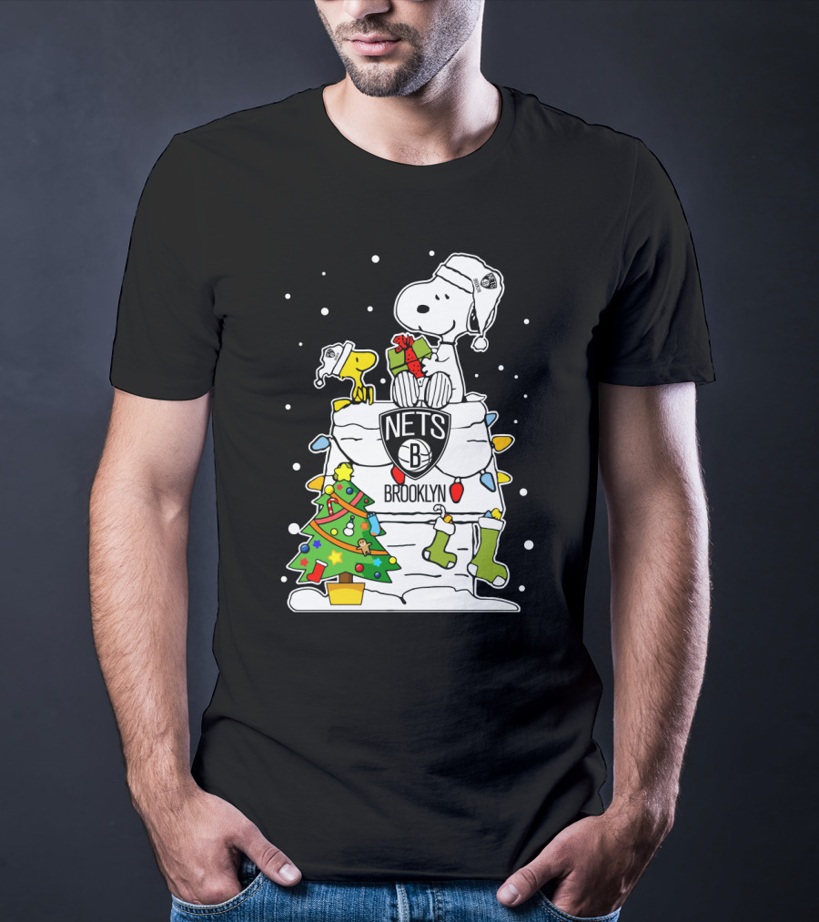 Brooklyn Nets Snoopy Christmas Peanuts Basketball Fan T-Shirt