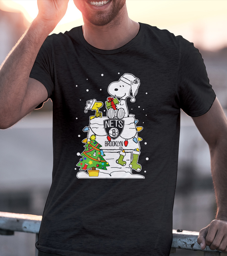 Brooklyn Nets Snoopy Christmas Peanuts Basketball Fan T-Shirt