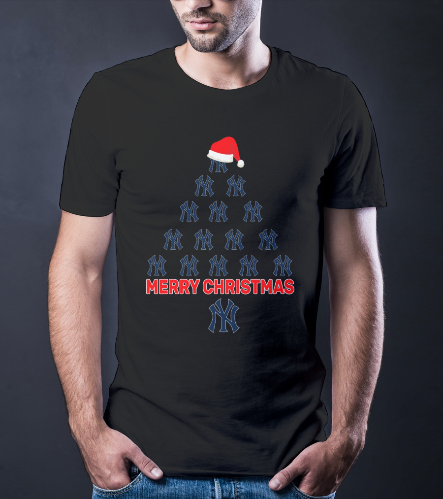 Merry Christmas New York Yankees Tree With Santa Hat T-Shirt