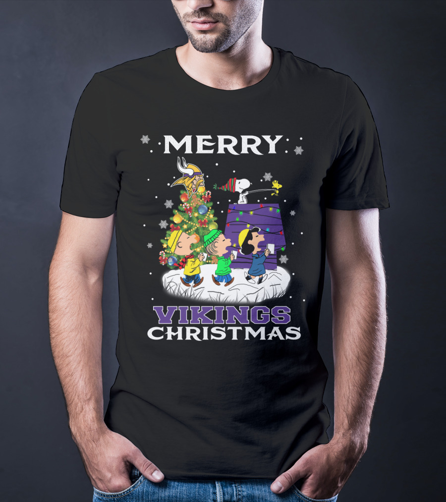 Merry Vikings Christmas With Snoopy And Friends T-Shirt