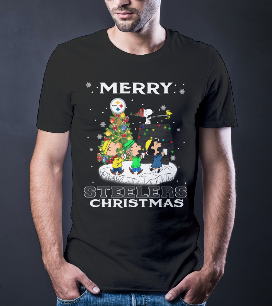 Merry Steelers Christmas Snoopy Peanuts Pittsburgh T-Shirt