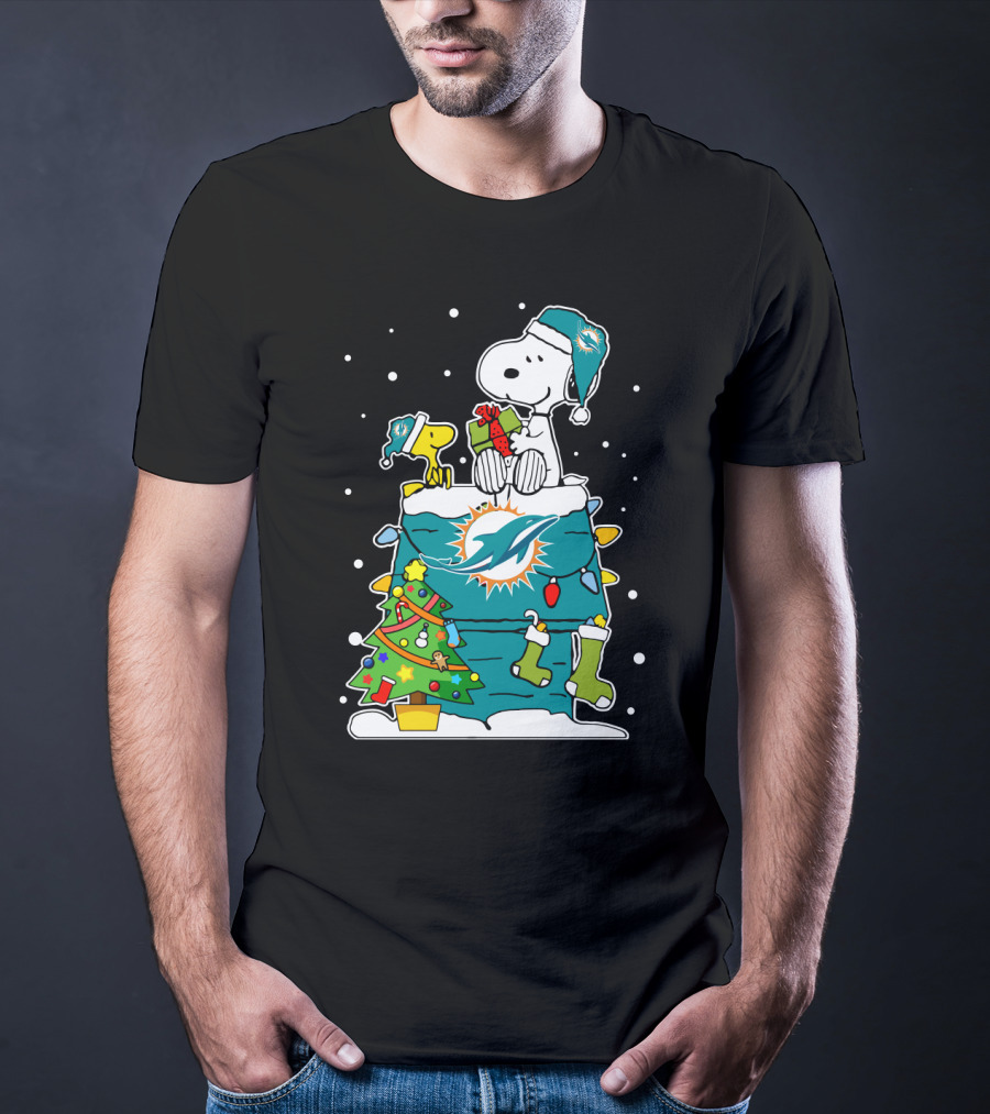 Miami Dolphins Snoopy Christmas Peanuts Fan Collection T-Shirt
