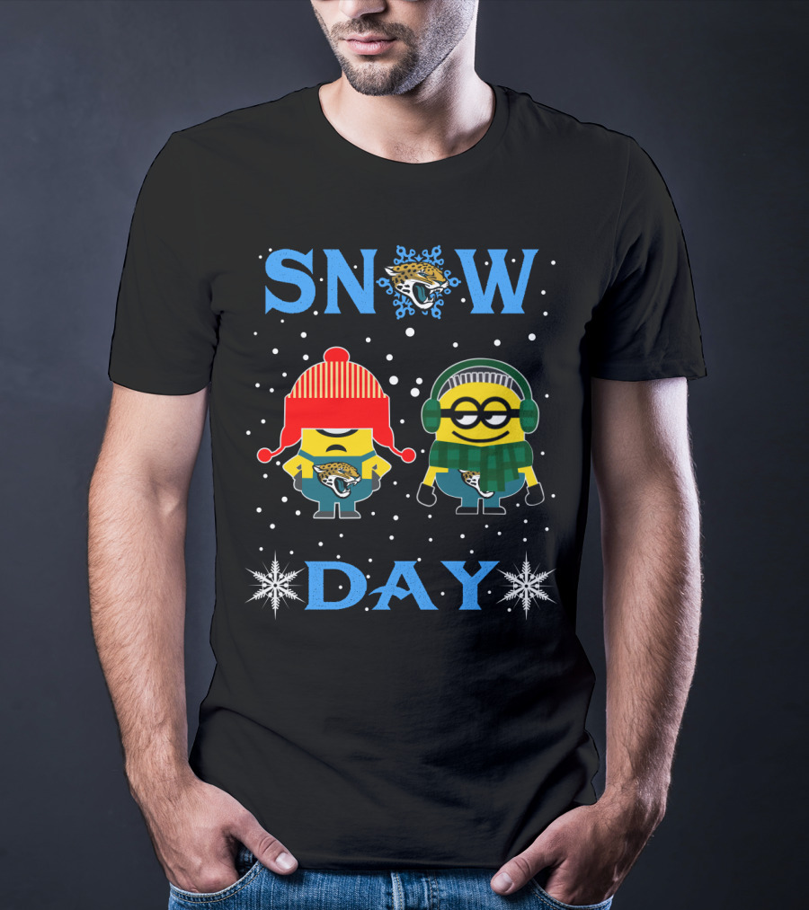 Snow Day Jacksonville Jaguars Vs Minion T-Shirt