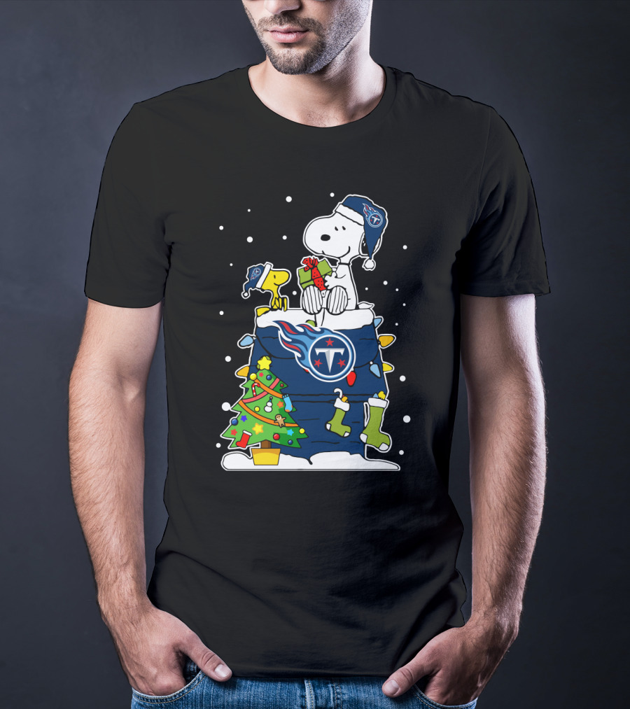 Snoopy And Woodstock Celebrate Tennessee Titans Christmas T-Shirt