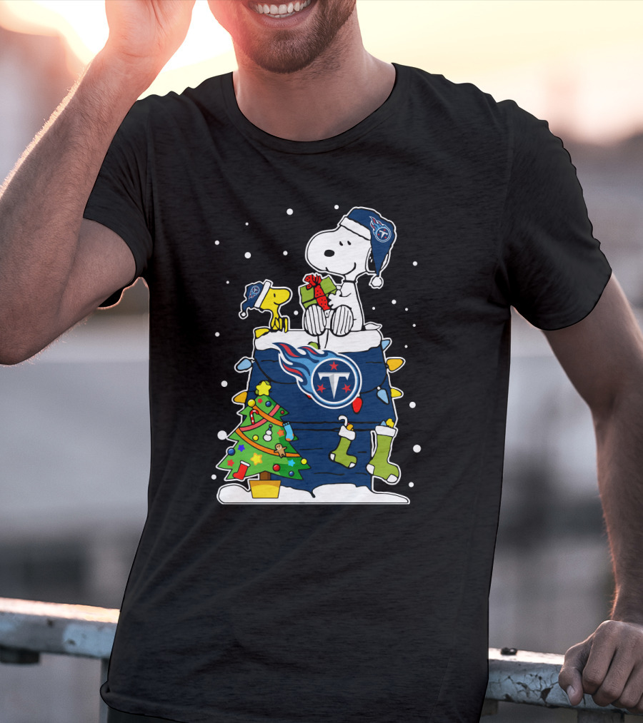 Snoopy And Woodstock Celebrate Tennessee Titans Christmas T-Shirt