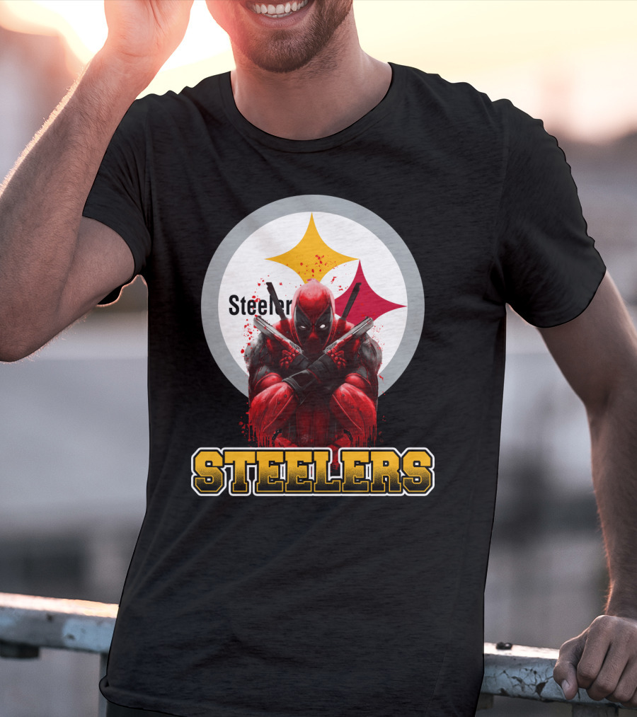 Steelers Deadpool Crossover With Pittsburgh Steelers Logo And Character Pose T-Shirt
