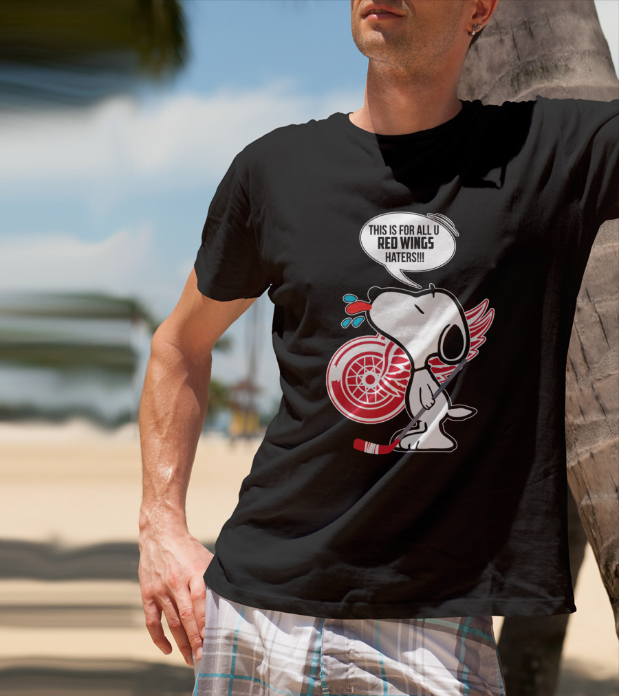 Snoopy Shows Love With Detroit Red Wings Logo And Hockey Stick T-Shirt