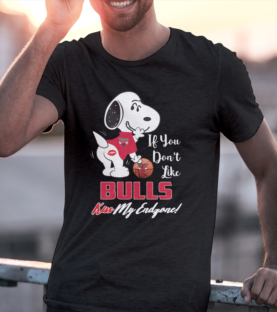 Snoopy If You Don’t Like Chicago Bulls Kiss My Endzone T-Shirt