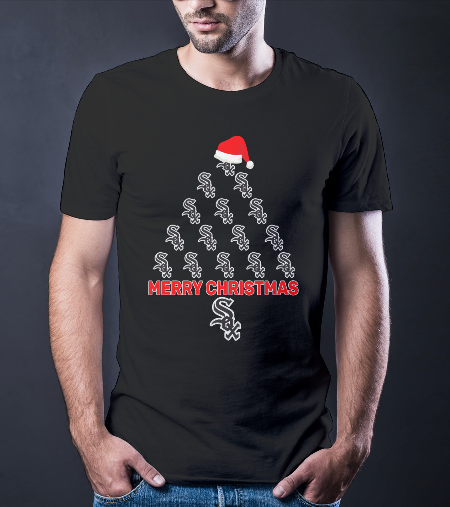 Merry Christmas Chicago White Sox Santa Hat Tree Fan T-Shirt