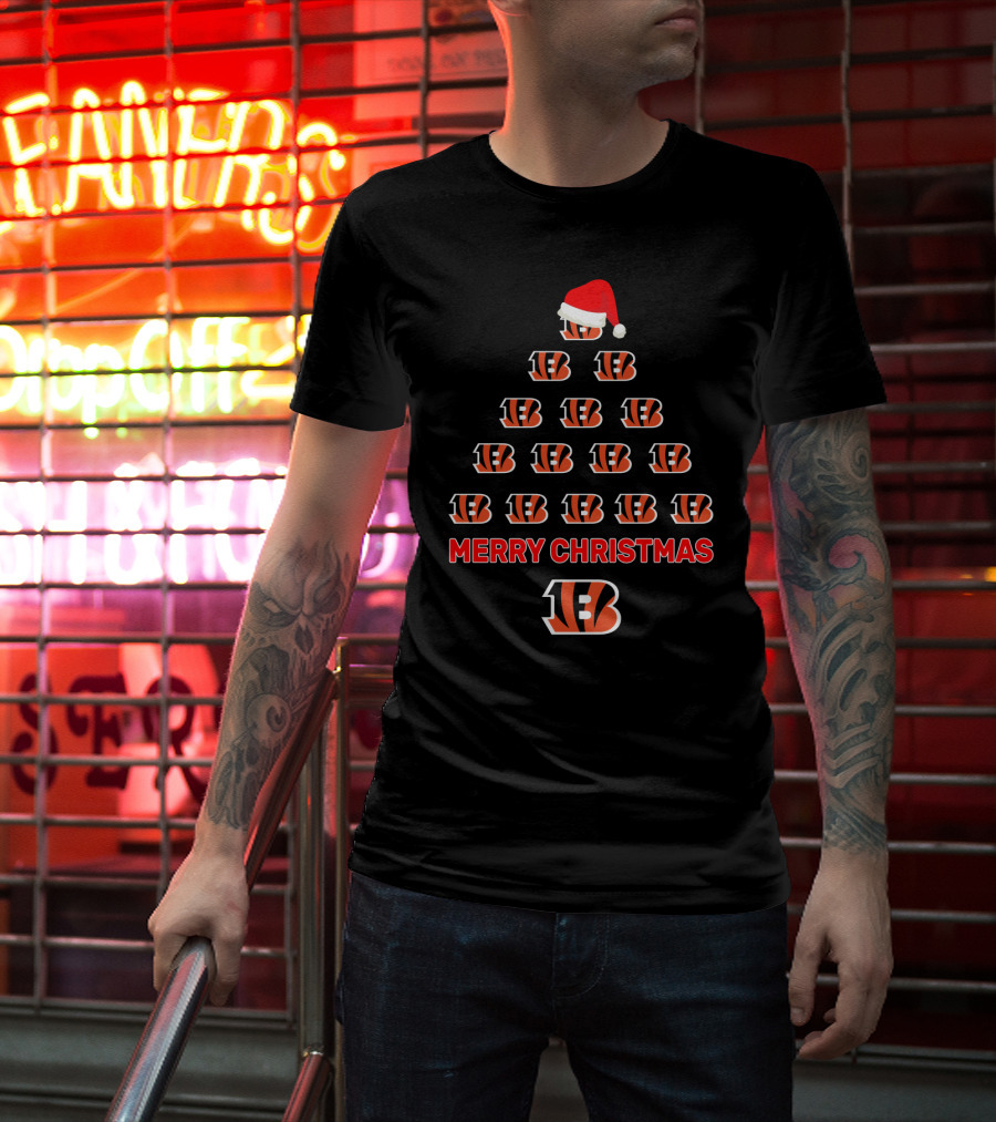 Merry Christmas Tree With Cincinnati Bengals Logo And Santa Hat T-Shirt