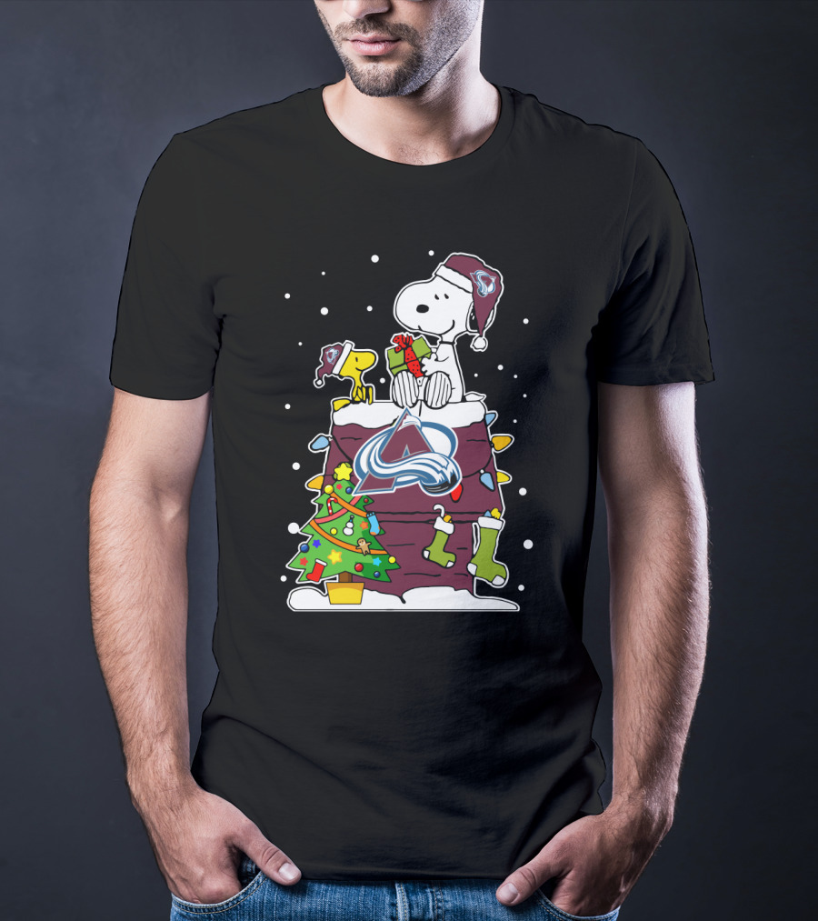 Colorado Avalanche Christmas Snoopy And Woodstock With Gifts And Tree T-Shirt