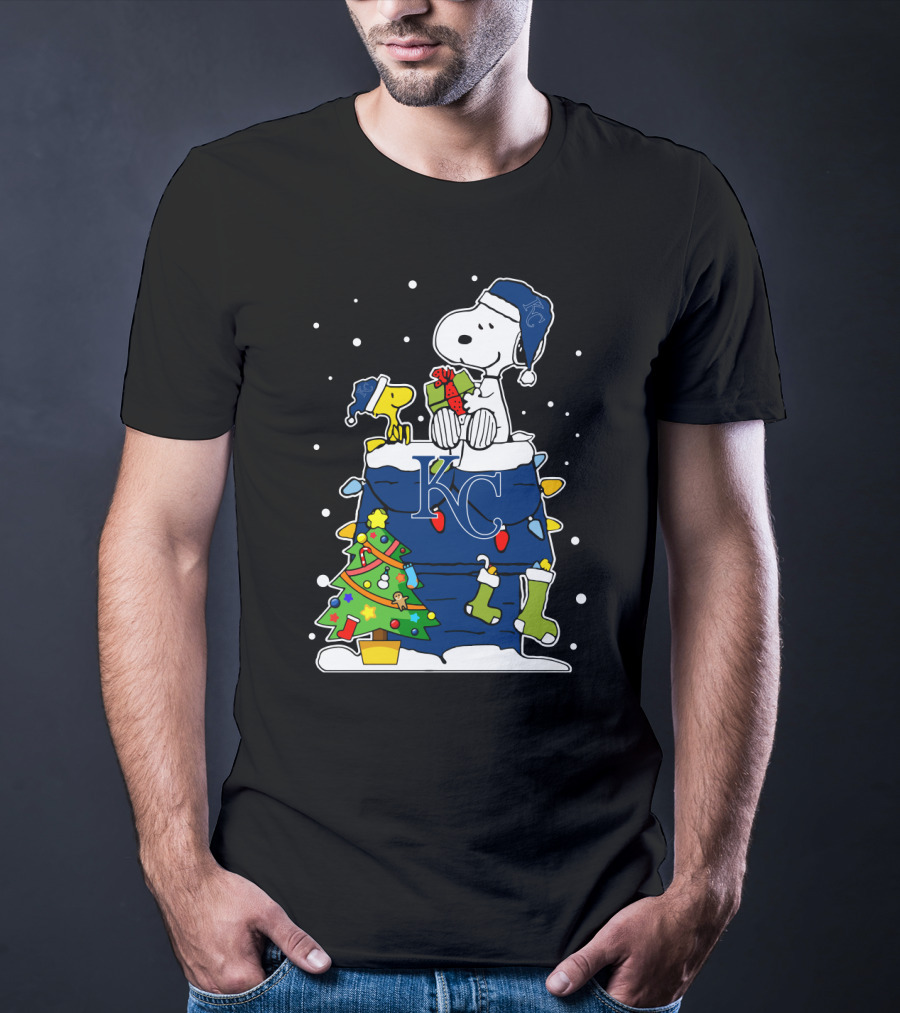 Kansas City Royals Snoopy Winter Christmas Gift Scene T-Shirt