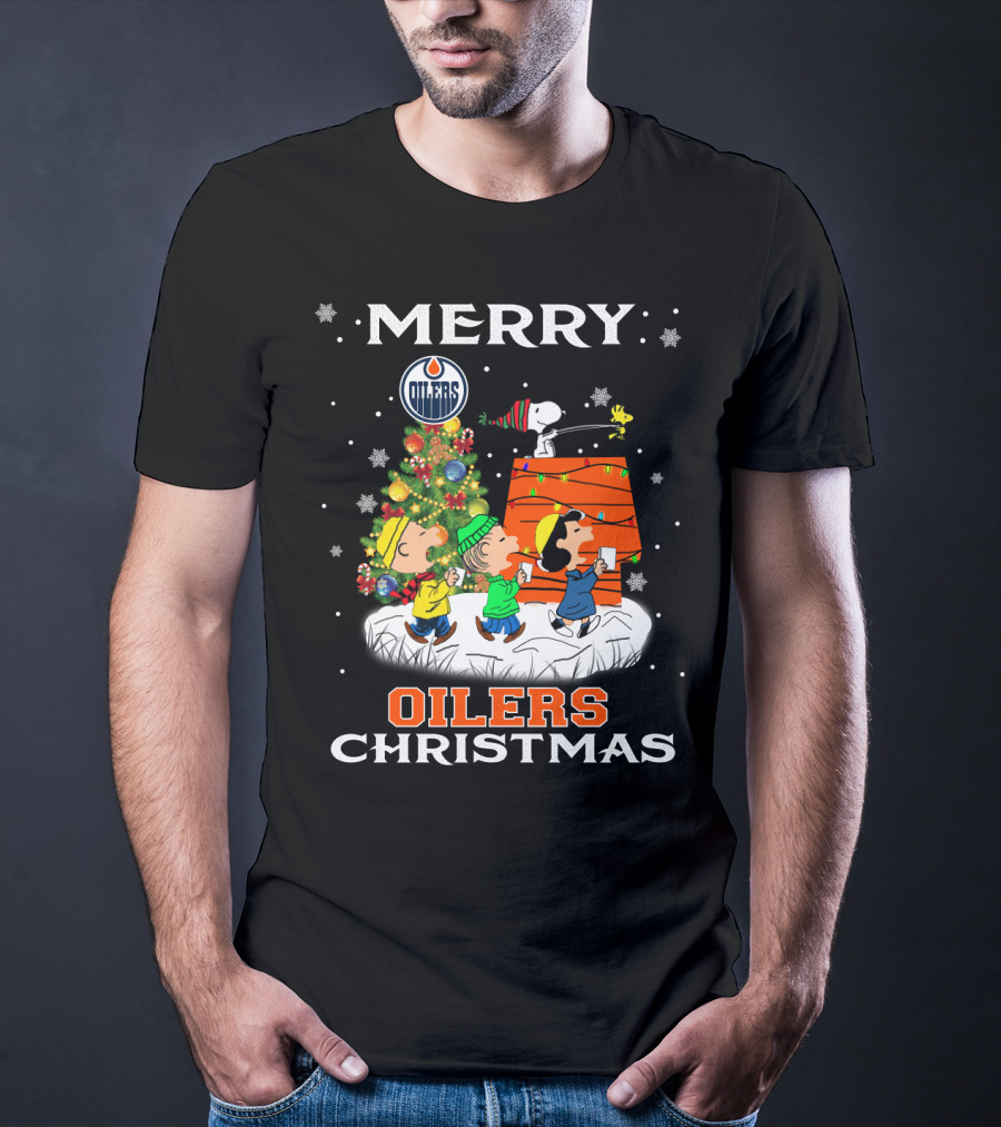 Merry Edmonton Oilers Christmas With Snoopy And Peanuts Characters T-Shirt