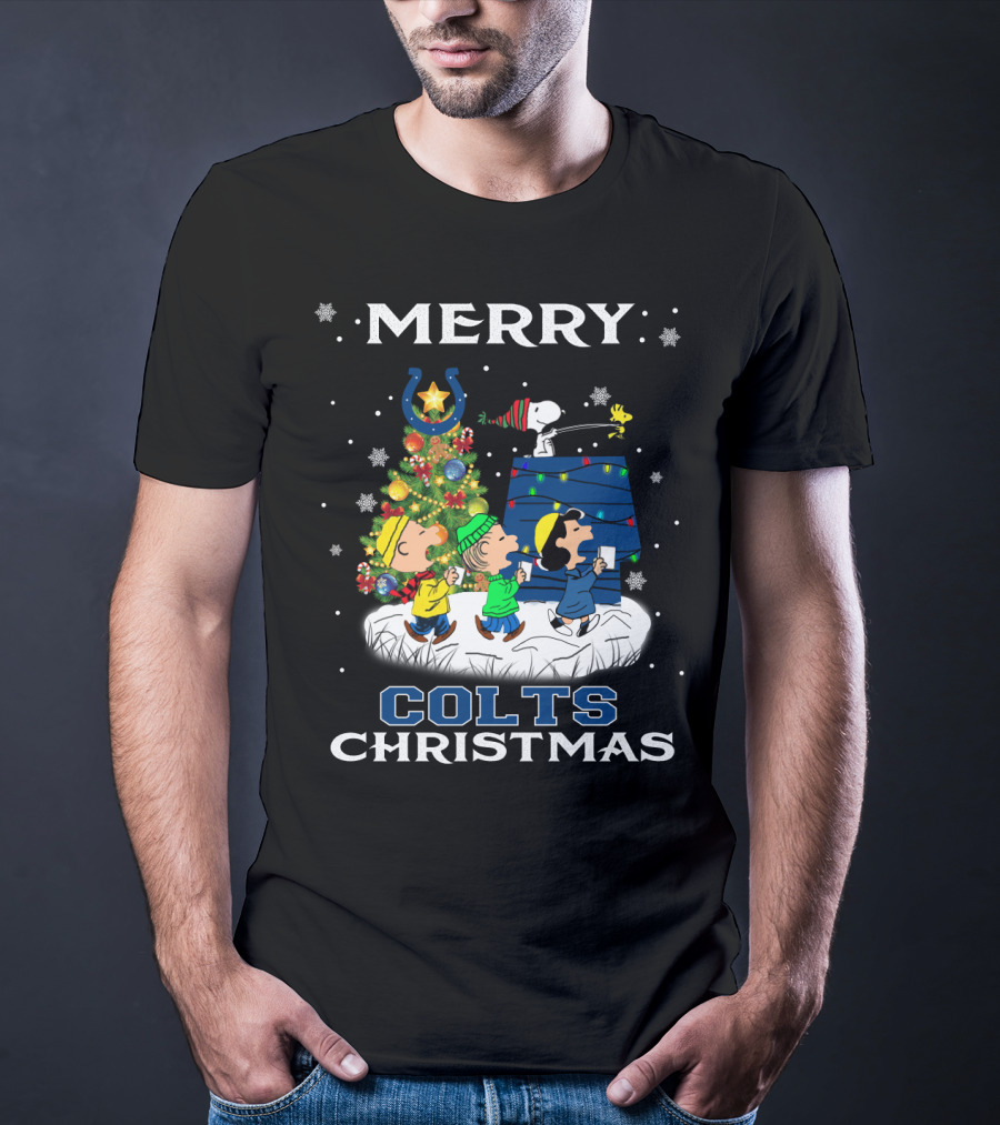 Merry Colts Christmas Snoopy Fans Indianapolis T-Shirt