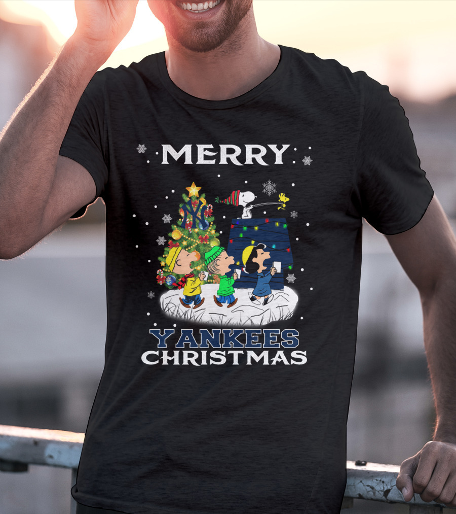 Merry Yankees Christmas Featuring Snoopy And Peanuts Characters T-Shirt