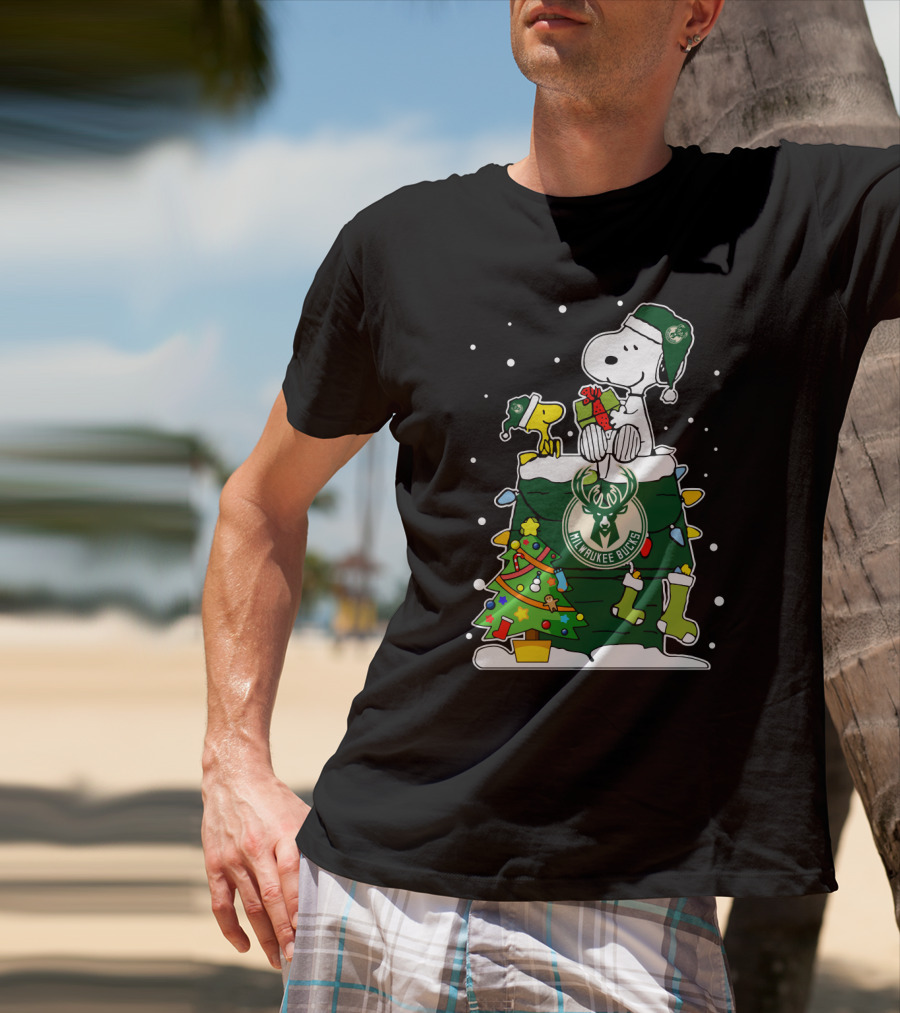 Milwaukee Bucks Christmas Snoopy And Woodstock Holiday Scene T-Shirt