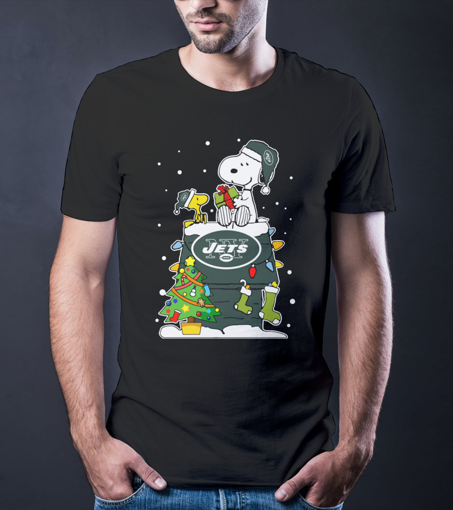 Snoopy And Woodstock Celebrate New York Jets Christmas T-Shirt