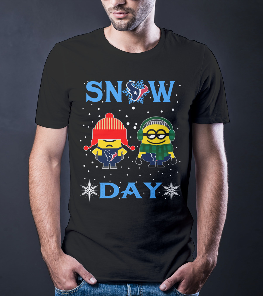 Snow Day With Houston Texans And Minion Fans In Winter Gear T-Shirt