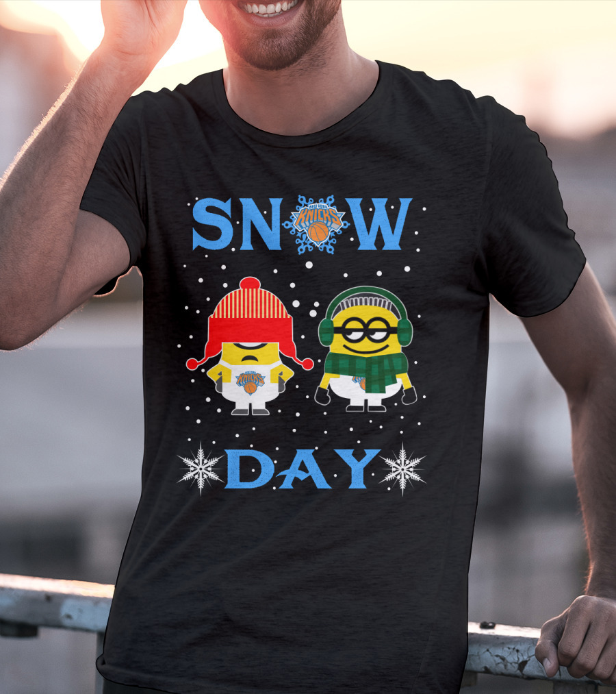 Snow Day New York Knicks Minion Fans T-Shirt