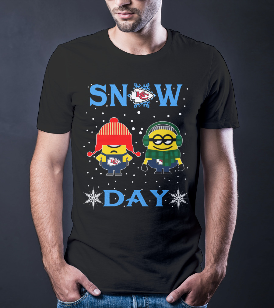 Snow Day Kansas City Chiefs Minion T-Shirt