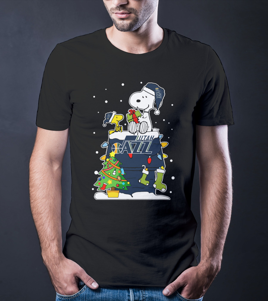 Utah Jazz Snoopy Christmas Holiday Celebration T-Shirt