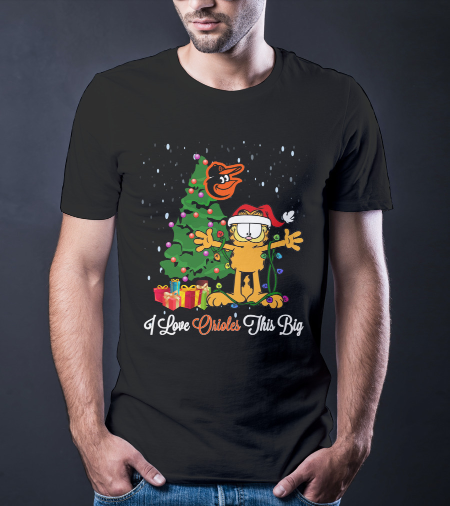Garfield Christmas Love For Baltimore Orioles With Tree And Presents T-Shirt
