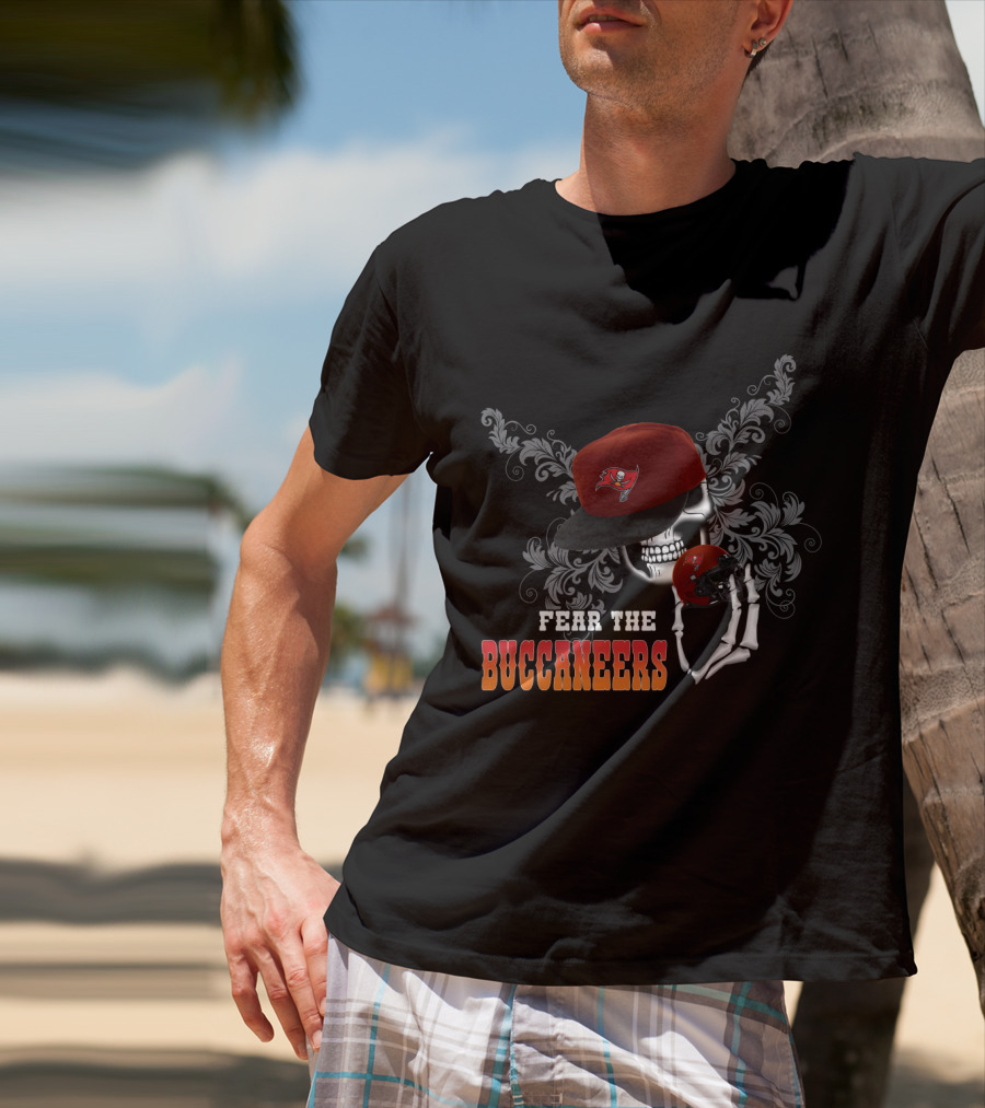 Fear The Buccaneers Tampa Bay Skull And Helmet T-Shirt