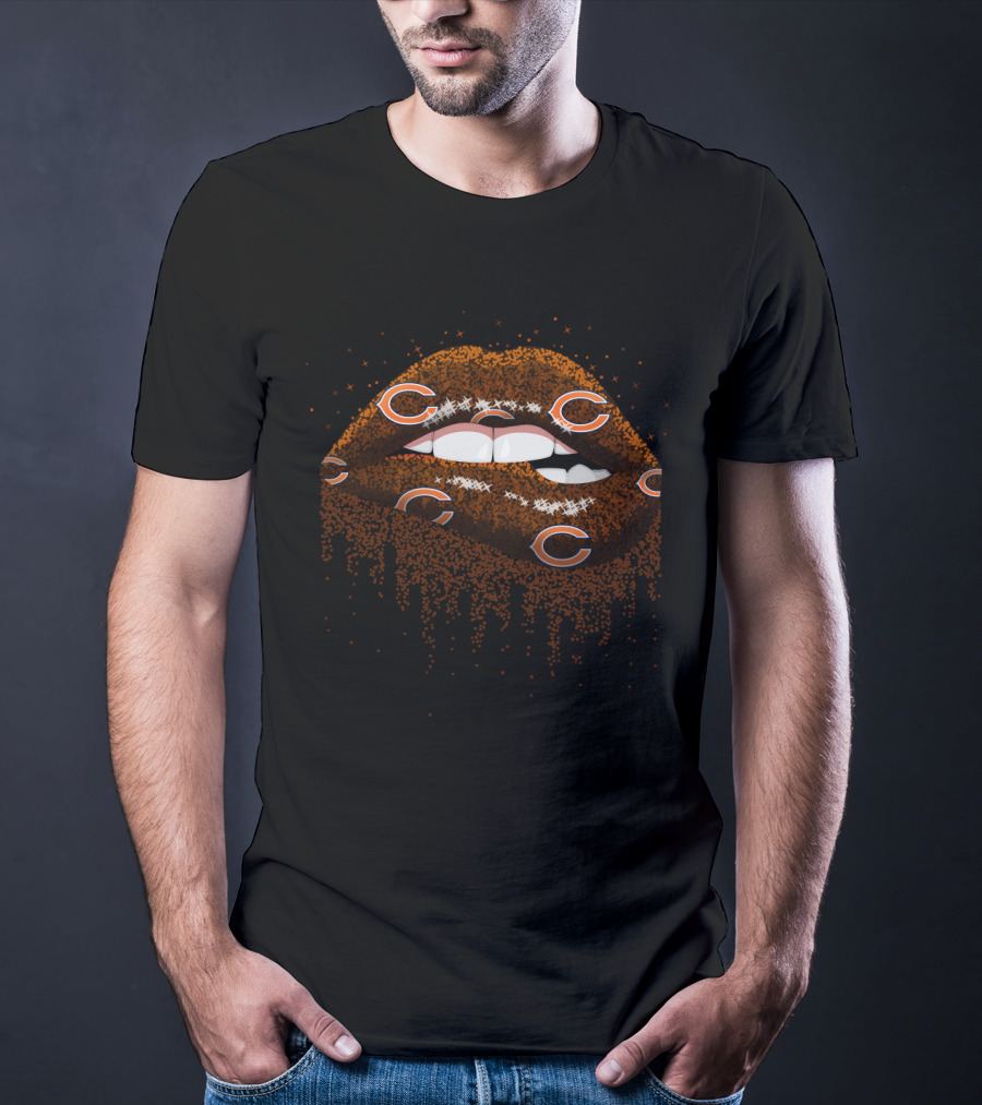 Glittery Chicago Bears Logo Lips For Passionate Fans T-Shirt