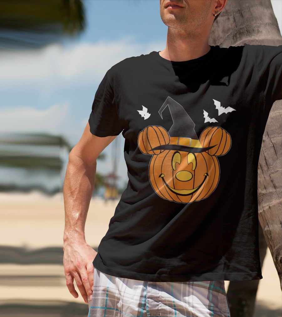 Disney Mickey Mouse Halloween Pumpkin Witch Hat And Bats T-Shirt