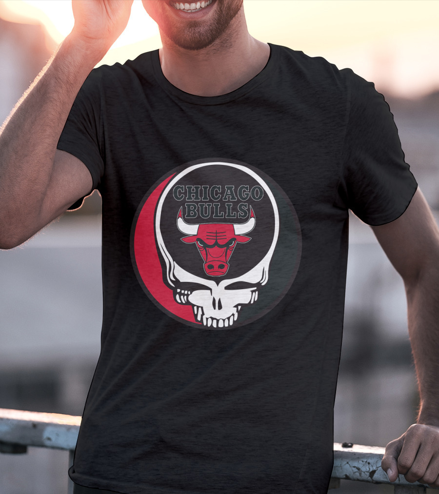 Grateful Dead Skull With Chicago Bulls T-Shirt
