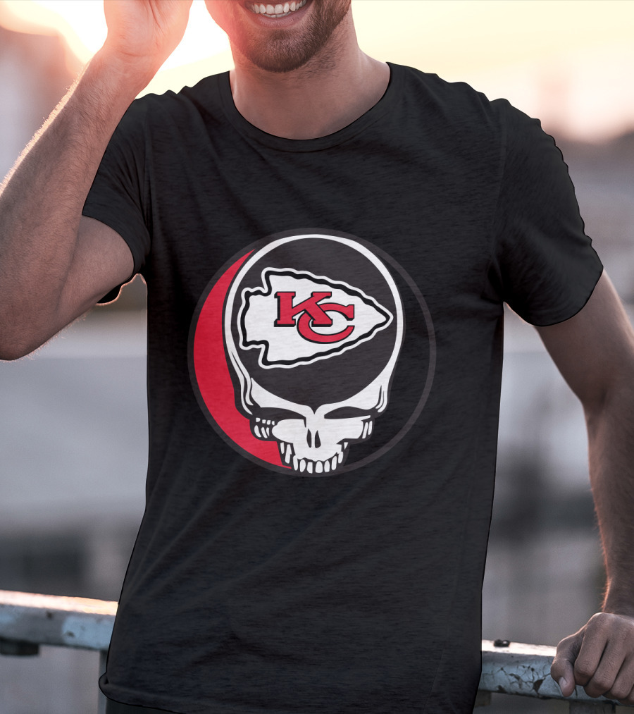 Kansas City Chiefs Skull Logo Fusion With Grateful Dead T-Shirt