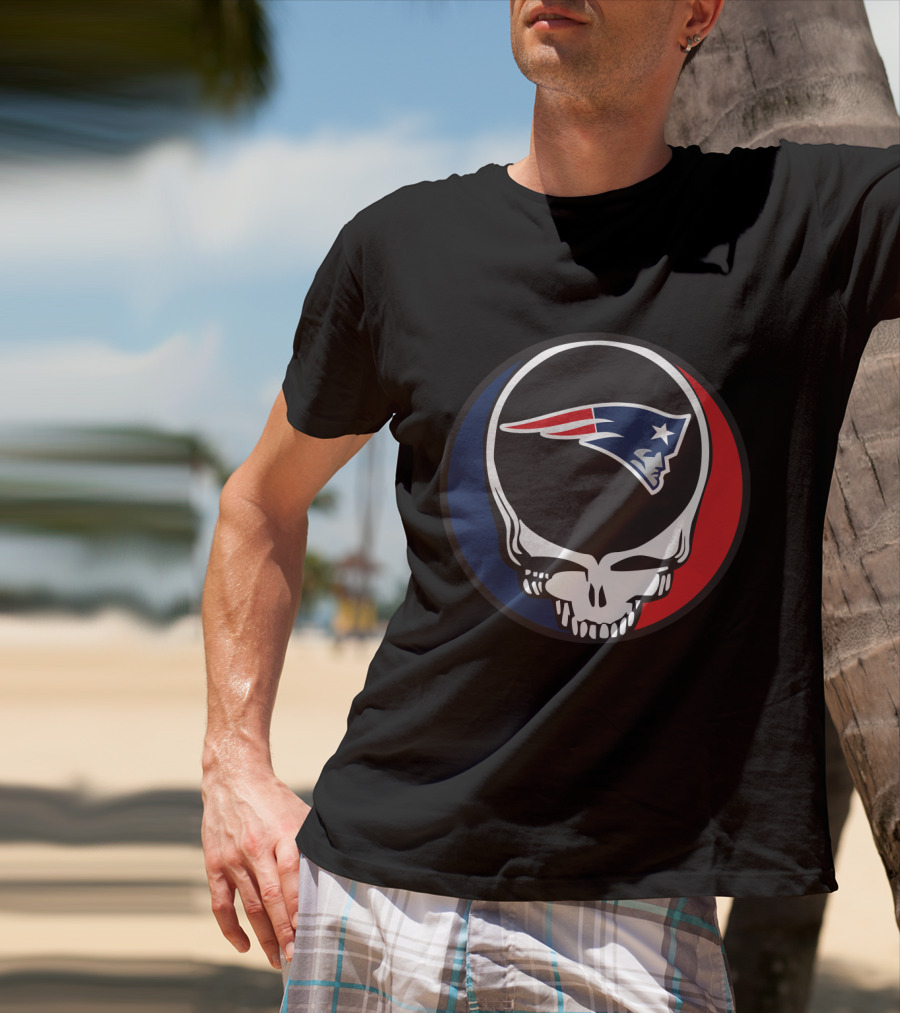 Grateful Dead Skull With New England Patriots Logo And Blue Red Rings T-Shirt