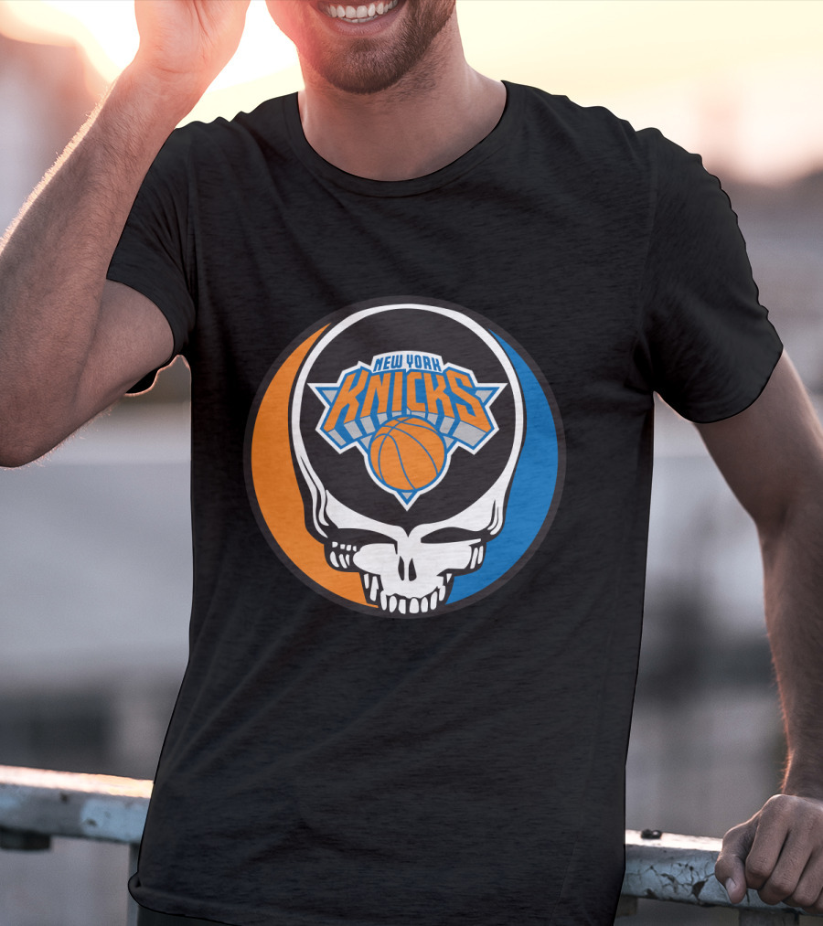 New York Knicks Grateful Dead Skull Basketball Fusion T-Shirt