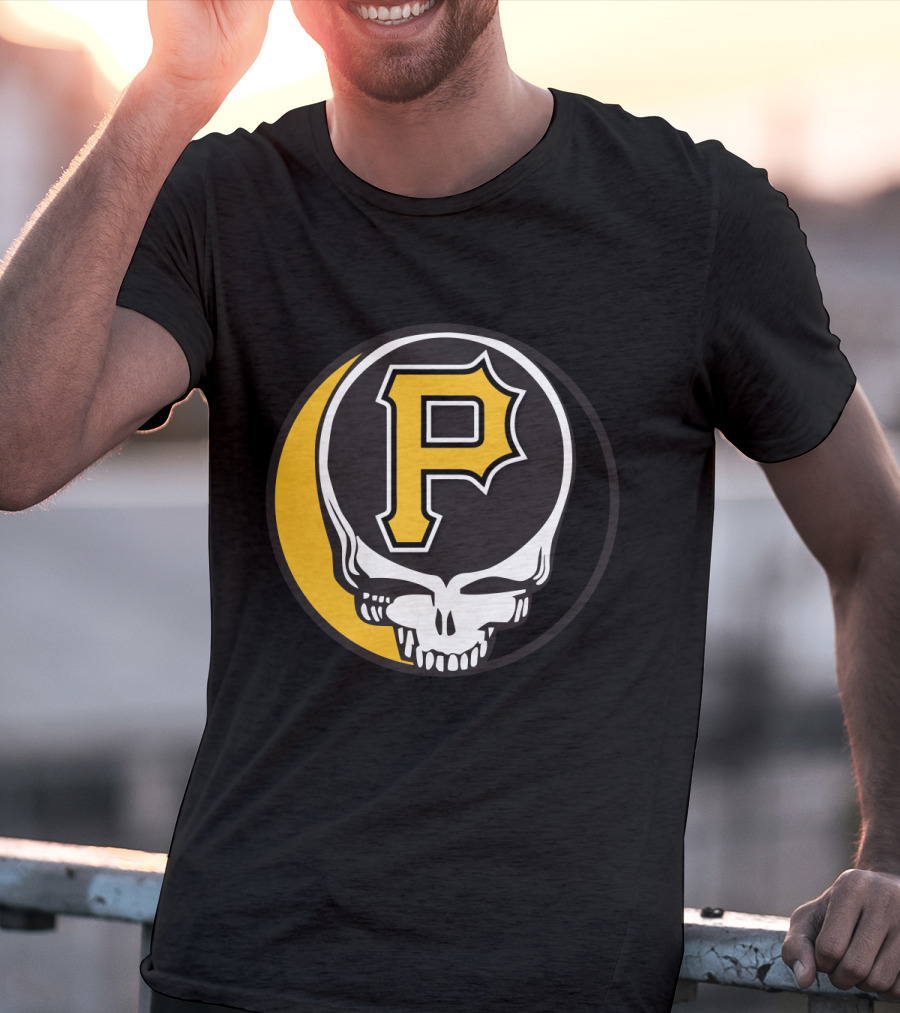 Grateful Dead Skull With Pittsburgh Pirates Logo For Fans T-Shirt