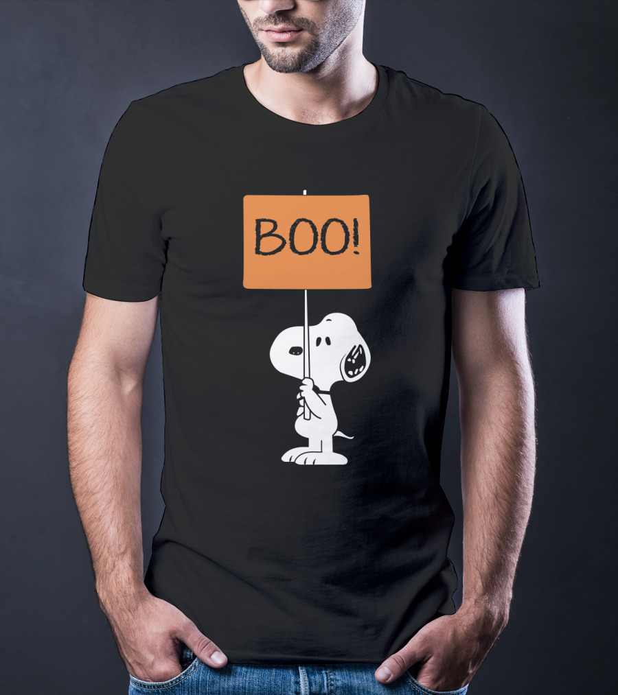 Peanuts Halloween Snoopy Holding Boo Sign T-Shirt